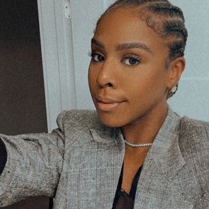 Meet your Posher, De'Stani